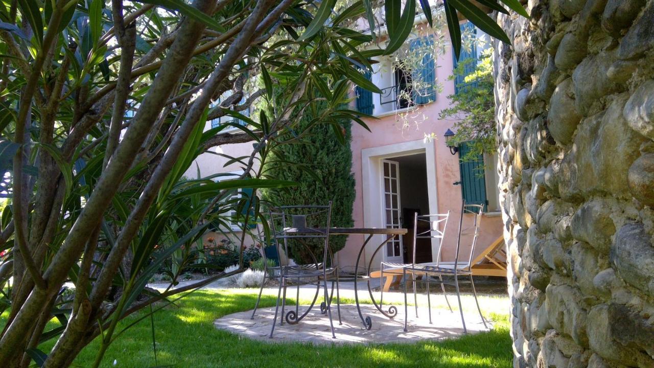 Sous Le Figuier... Apartment Buisson Luaran gambar
